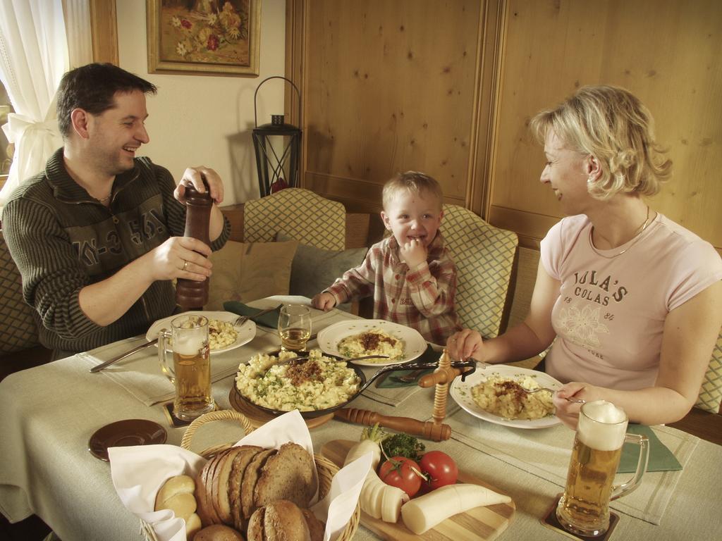 Landhotel Berghof 巴特欣德朗 外观 照片