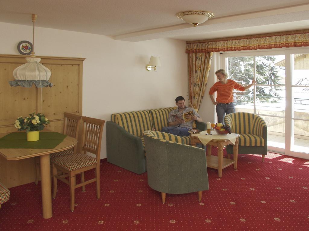 Landhotel Berghof 巴特欣德朗 外观 照片